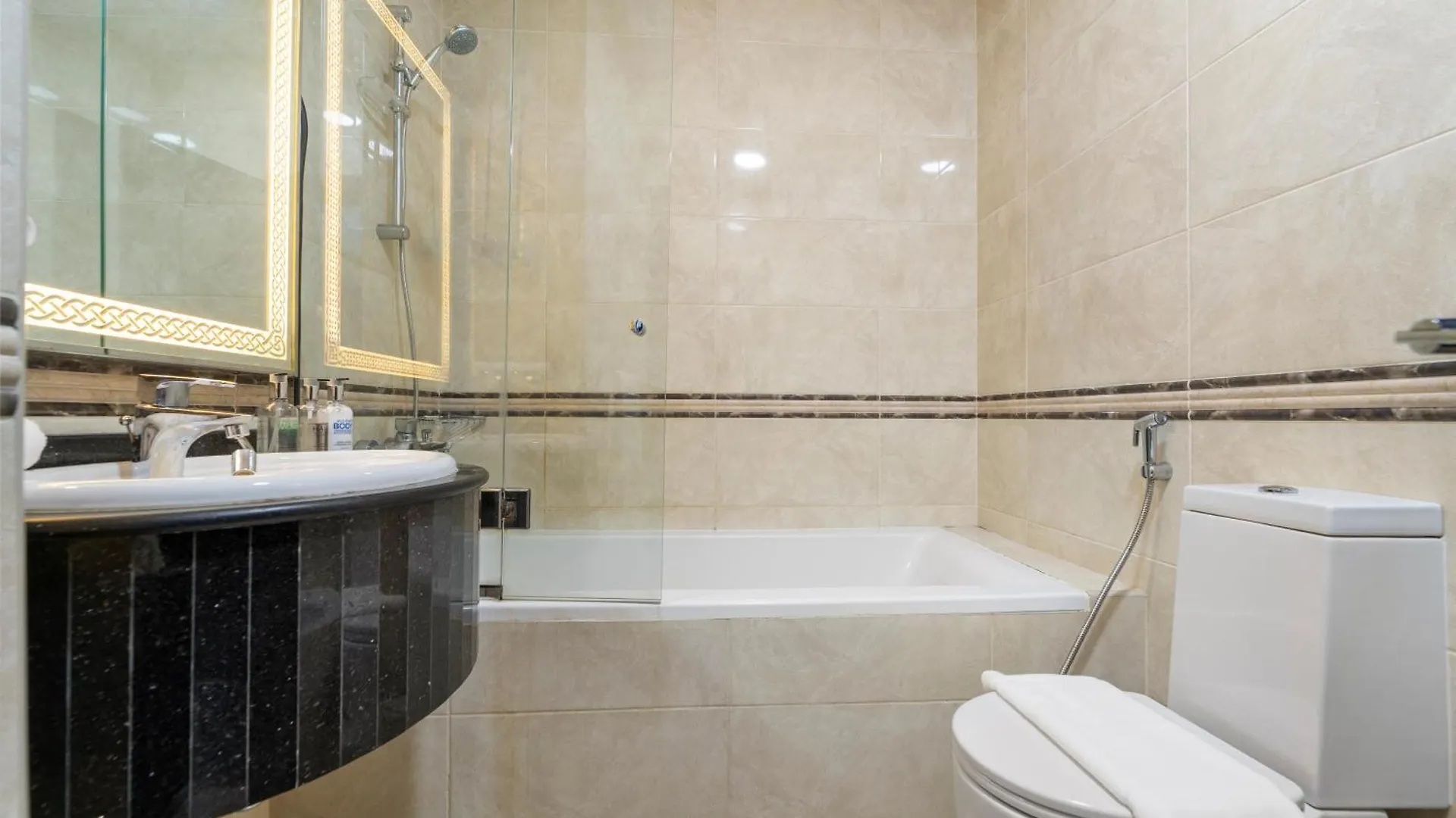 4Br Plus Maid Penthouse With Private Pool And Jacuzzi 迪拜